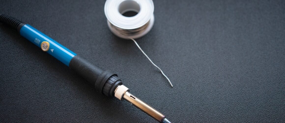 cyna-lutownicza-co-to-jest-i-jaka-wybrac